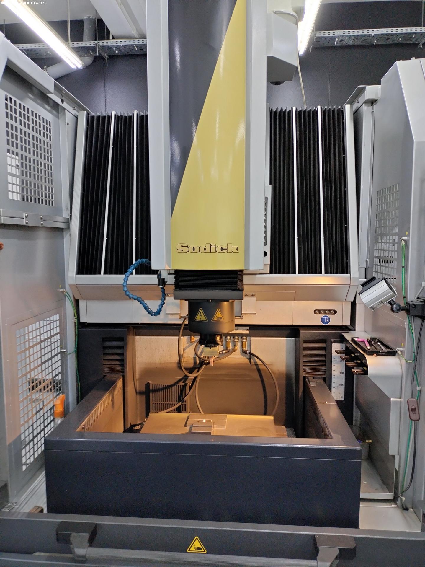 Elettroerosione a tuffo SODICK AG40L in vendita - foto 3